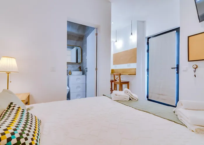 Luminosa Holidays House